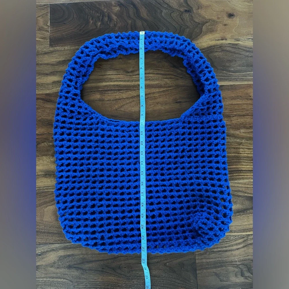 ☀️ Hand Crocheted Blue Boho Beach Tote ☀️ - Picture 8 of 12